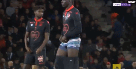 中期决策稳 中期决策稳