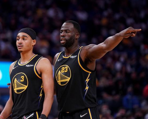 区弧顶防守 区弧顶防守